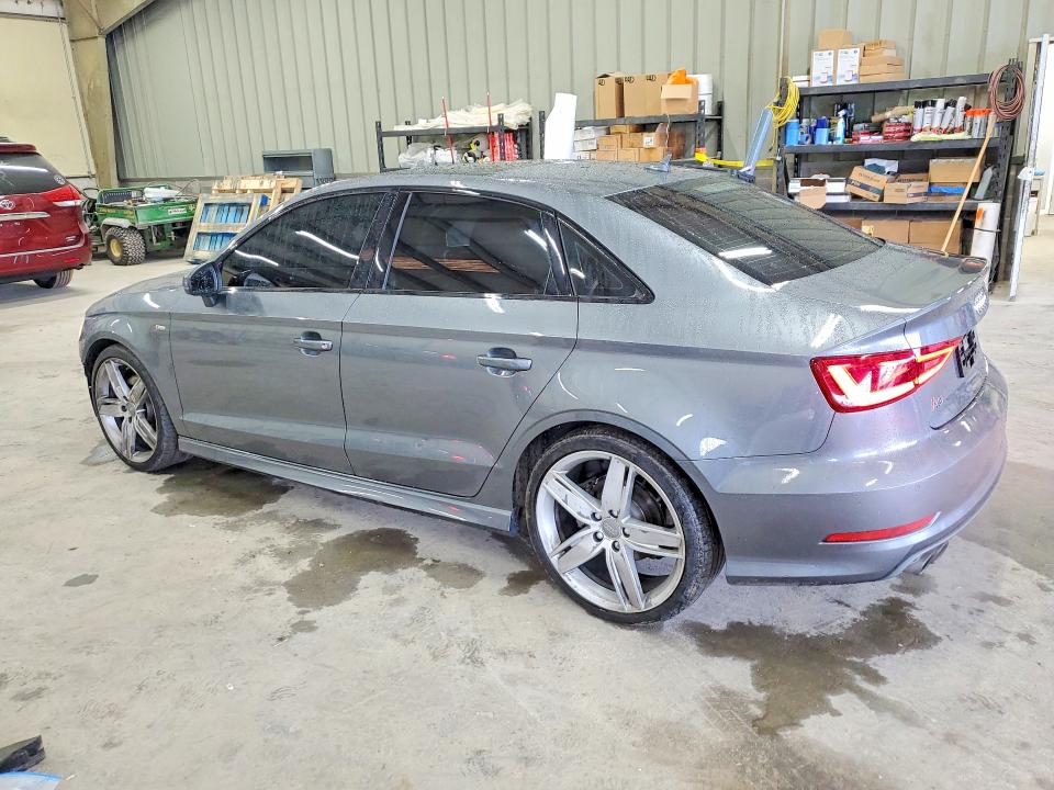 53927476 :رقم المزاد ، WAUA7GFF1G1045325 vin ، 2016 Audi A3 مزاد بيع
