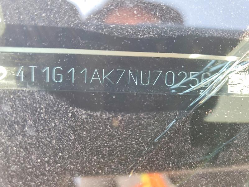 53758456 :رقم المزاد ، 4T1G11AK7NU702569 vin ، 2022 Toyota Camry مزاد بيع