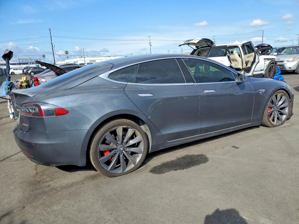 Продажа на аукционе авто 2016 Tesla Model S, vin: 5YJSA1E43GF141454, номер лота: 52333436
