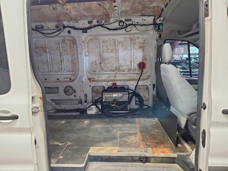 2015 Ford Transit მანქანა იყიდება აუქციონზე, vin: 1FDYR2CV4FKA50579, აუქციონის ნომერი: 54391596