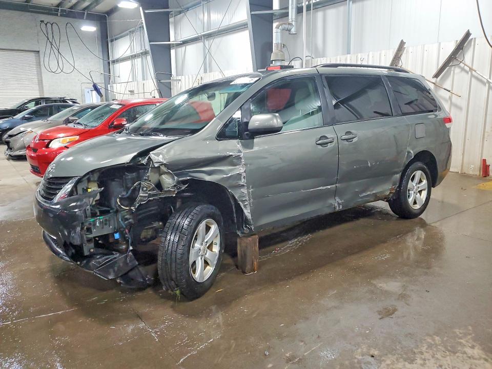 Aukcja sprzedaży 2011 Toyota Sienna, vin: 5TDKK3DC1BS025241, numer aukcji: 52937906