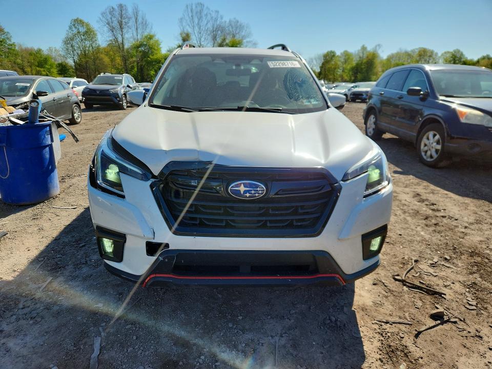 Продажа на аукционе авто 2022 Subaru Forester, vin: JF2SKAJC5NH497672, номер лота: 52298716