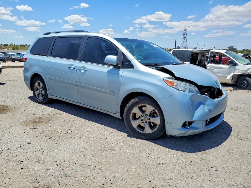 Продажа на аукционе авто 2015 Toyota Sienna, vin: 5TDKK3DC1FS649319, номер лота: 53707176