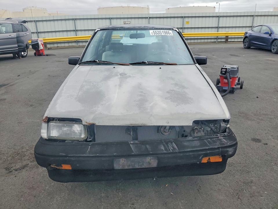 55351986 :رقم المزاد ، 1NXAE82G4JZ527804 vin ، 1988 Toyota Corolla مزاد بيع
