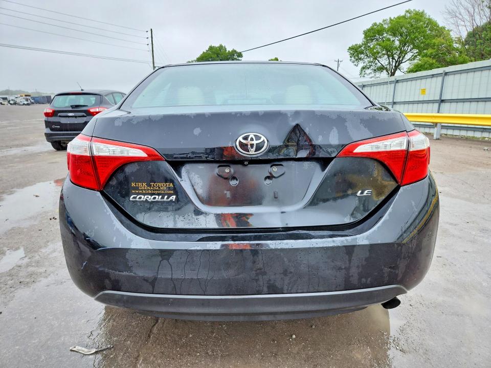 52454186 :رقم المزاد ، 5YFBURHE2FP309887 vin ، 2015 Toyota Corolla مزاد بيع