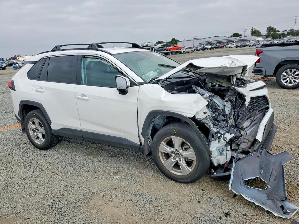 Продаж на аукціоні авто 2021 Toyota Rav4, vin: 2T3W1RFV9MW158711, номер лоту: 53948616