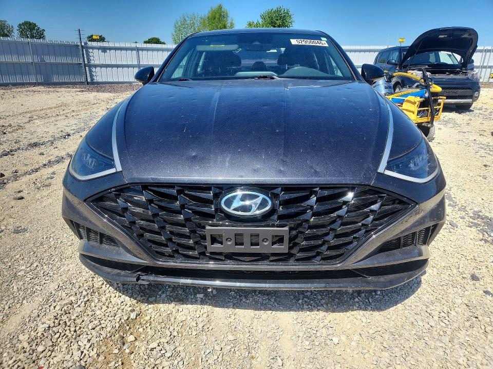 52950046 :رقم المزاد ، 5NPEJ4J22MH065113 vin ، 2021 Hyundai Sonata مزاد بيع