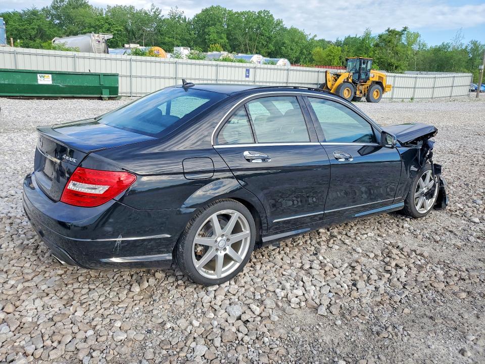 2014 Mercedes-benz C მანქანა იყიდება აუქციონზე, vin: WDDGF8ABXEA945167, აუქციონის ნომერი: 54890376