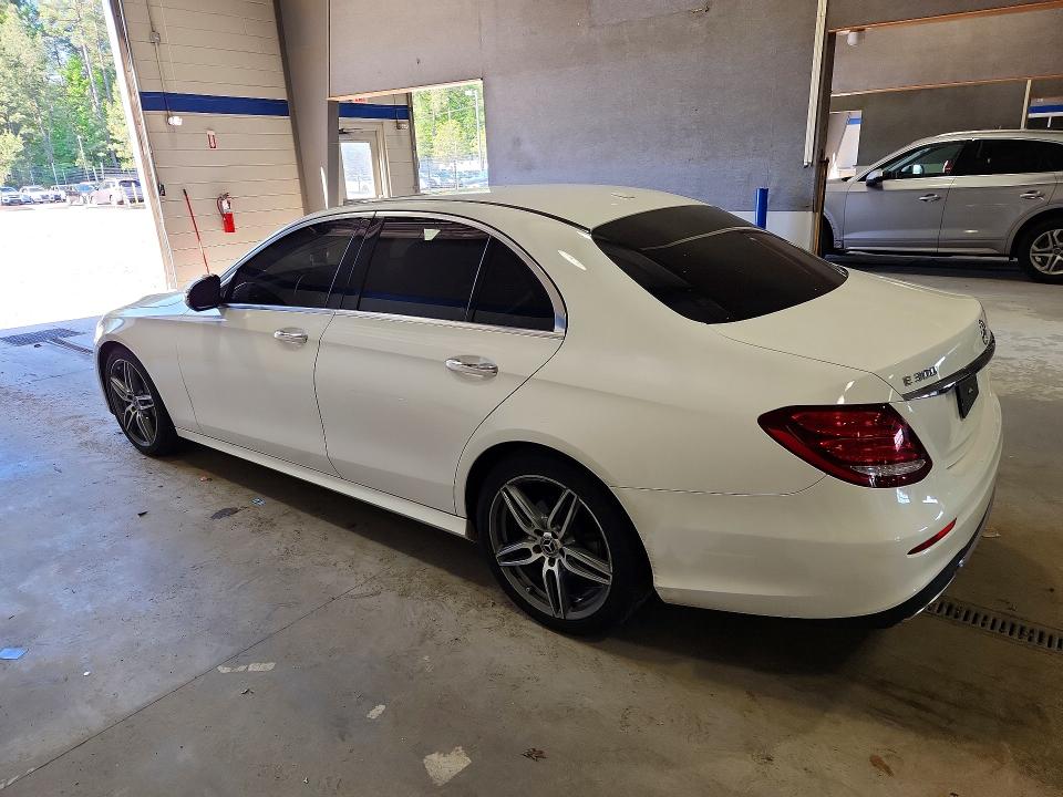 2019 Mercedes-benz E მანქანა იყიდება აუქციონზე, vin: WDDZF4KB7KA526320, აუქციონის ნომერი: 53263516