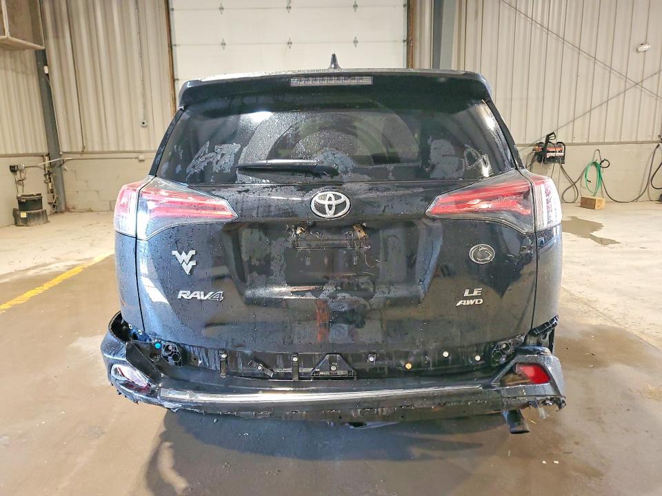 Продаж на аукціоні авто 2018 Toyota Rav4, vin: 2T3BFREV7JW815745, номер лоту: 53920986