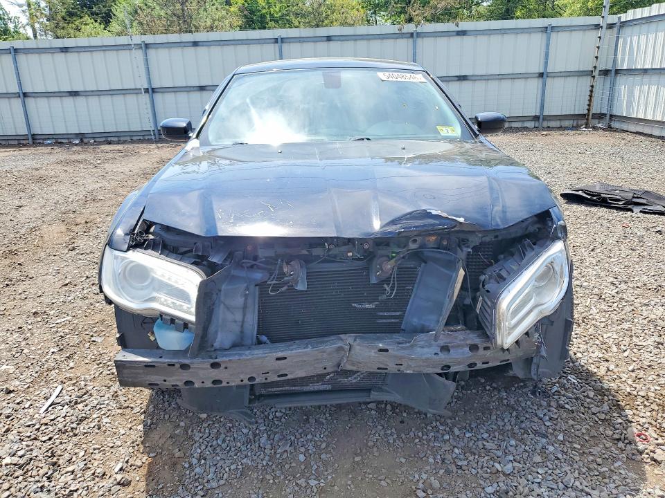 Продаж на аукціоні авто 2015 Chrysler 300, vin: 2C3CCARG8FH831104, номер лоту: 54048546