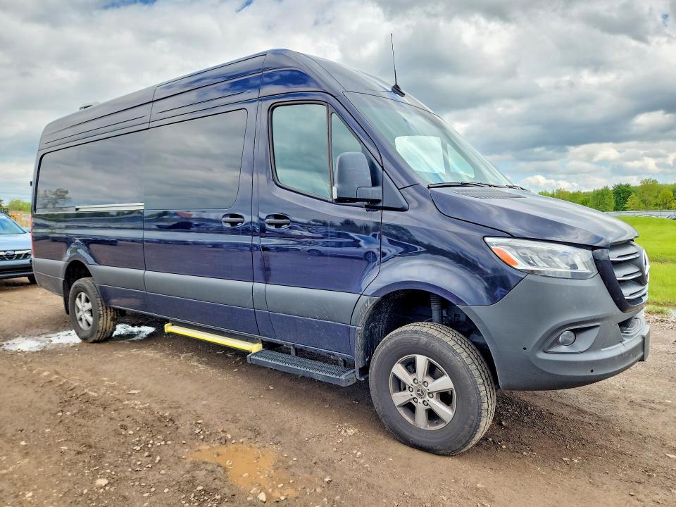 52899836 :رقم المزاد ، W1W4NCVYXRT175990 vin ، 2024 Mercedes-benz Sprinter مزاد بيع