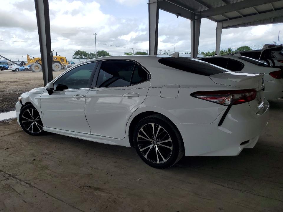 51474256 :رقم المزاد ، 4T1B11HK0KU163921 vin ، 2019 Toyota Camry مزاد بيع