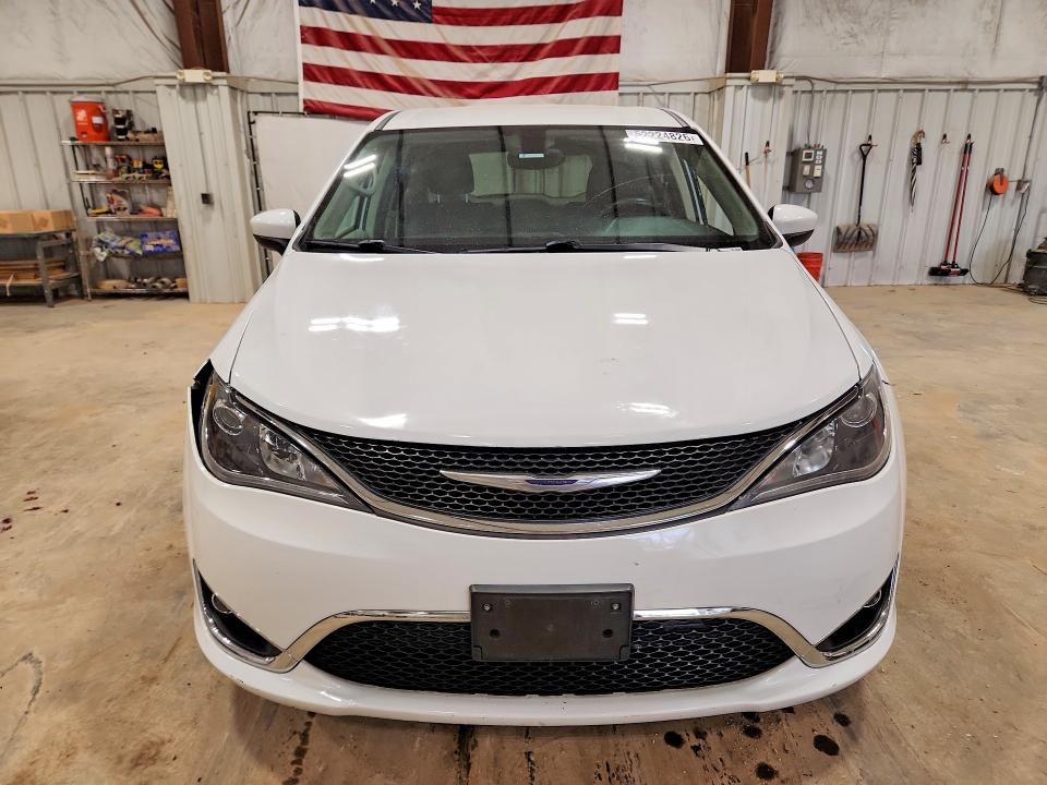 52224826 :رقم المزاد ، 2C4RC1BG4HR768368 vin ، 2017 Chrysler Pacifica مزاد بيع