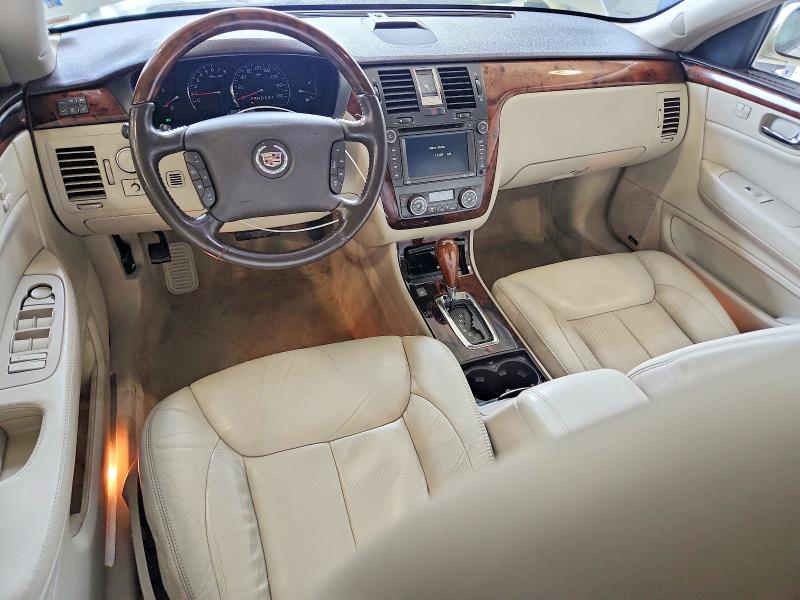 Продажа на аукционе авто 2011 Cadillac Dts, vin: 1G6KH5E65BU128972, номер лота: 52218026