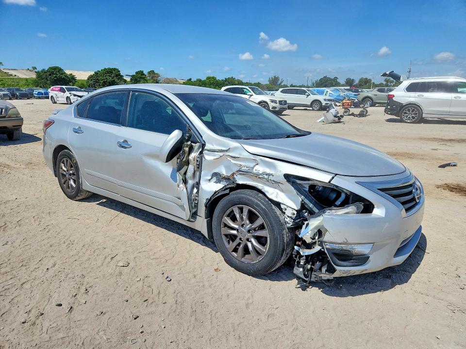 52899446 :رقم المزاد ، 1N4AL3AP5FC458543 vin ، 2015 Nissan Altima مزاد بيع