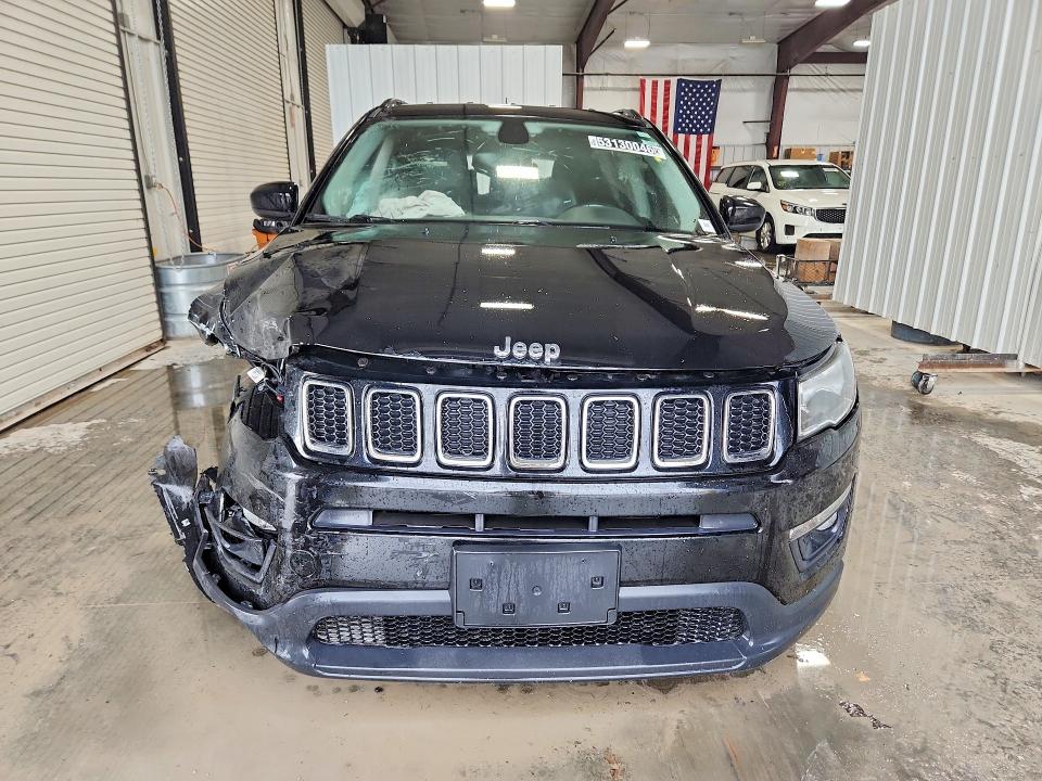 53130046 :رقم المزاد ، 3C4NJCBB8KT855604 vin ، 2019 Jeep Compass مزاد بيع
