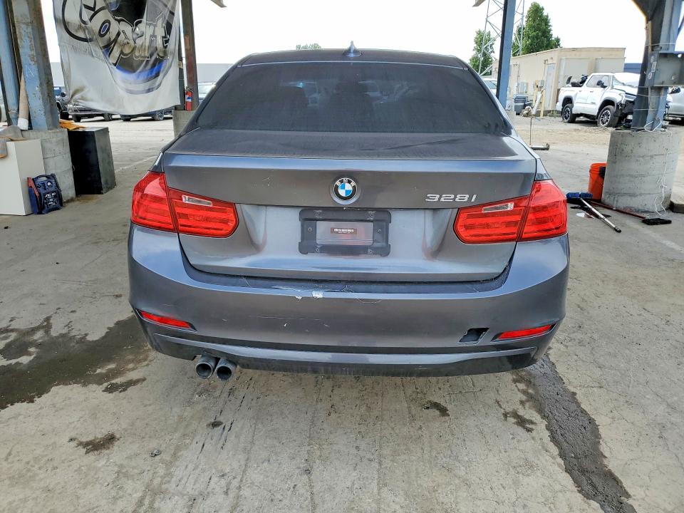 2013 Bmw 328 მანქანა იყიდება აუქციონზე, vin: WBA3C1C58DF439240, აუქციონის ნომერი: 52254056