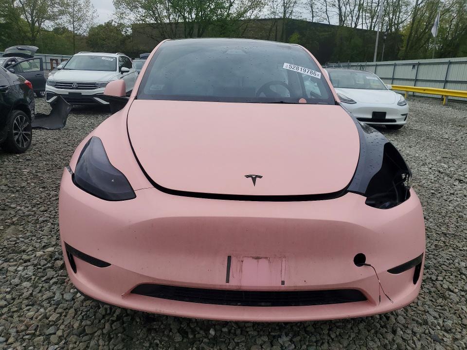 2024 Tesla Model Y მანქანა იყიდება აუქციონზე, vin: 7SAYGAEEXRF020105, აუქციონის ნომერი: 52819786