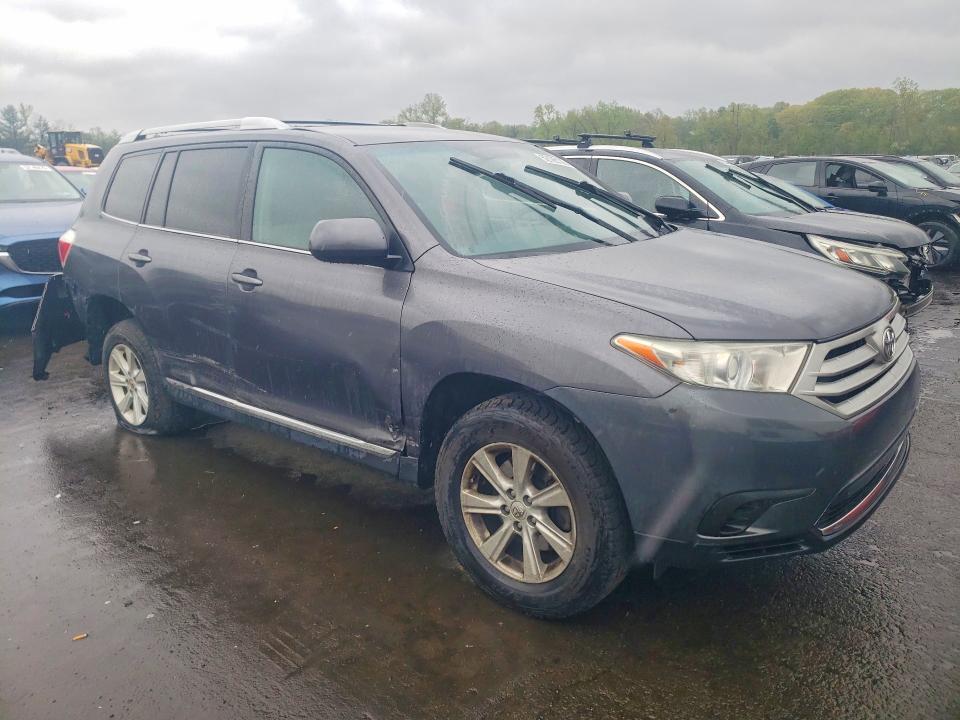 2013 Toyota Highlander მანქანა იყიდება აუქციონზე, vin: 5TDBK3EH3DS188891, აუქციონის ნომერი: 52196136