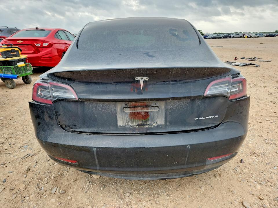 Продажа на аукционе авто 2018 Tesla Mdl 3 4d, vin: 5YJ3E1EB7JF127412, номер лота: 54052746