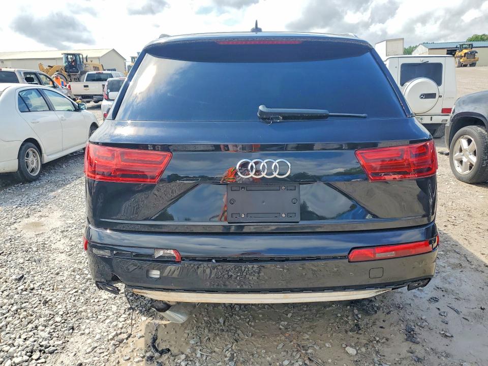 52843406 :رقم المزاد ، WA1AAAF75JD007686 vin ، 2018 Audi Q7 مزاد بيع