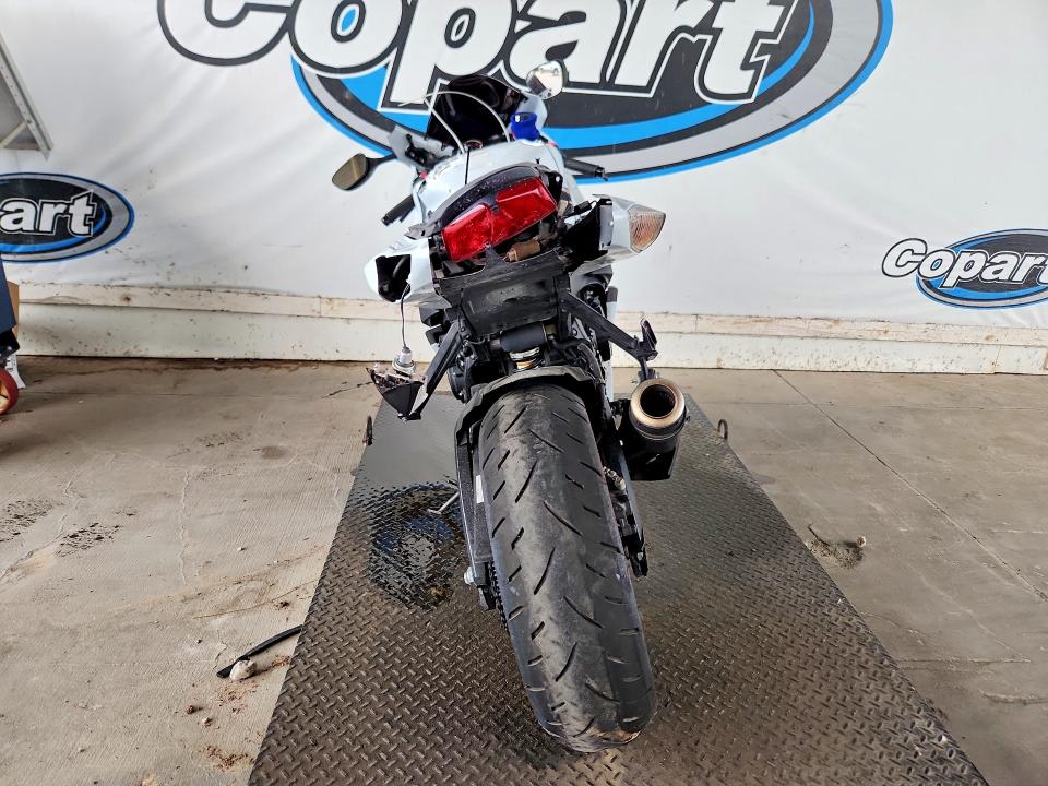 55216486 :رقم المزاد ، JS1GN7FA8F2101495 vin ، 2015 Suzuki Gsx مزاد بيع