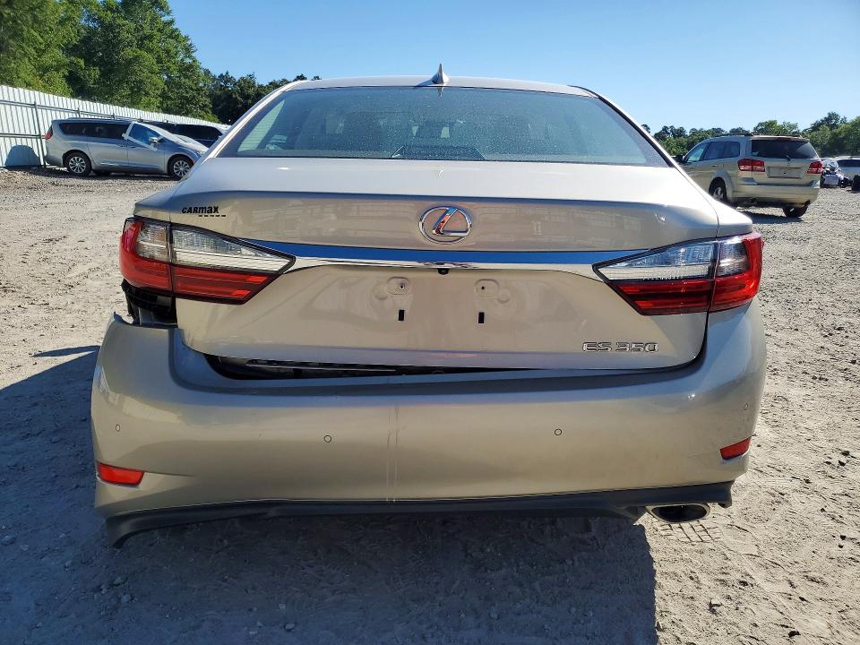 53448666 :رقم المزاد ، 58ABK1GG7JU090578 vin ، 2018 Lexus Es مزاد بيع