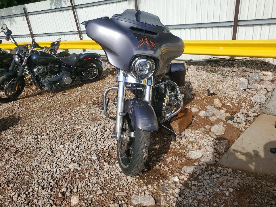 2014 Harley-davidson Flhx მანქანა იყიდება აუქციონზე, vin: 1HD1KBM19EB704527, აუქციონის ნომერი: 54316906