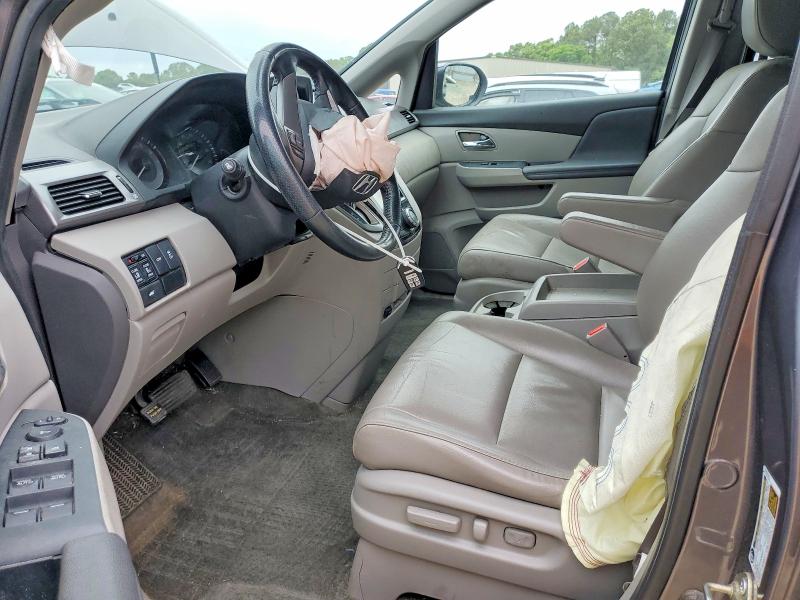 52669866 :رقم المزاد ، 5FNRL5H66FB008103 vin ، 2015 Honda Odyssey مزاد بيع