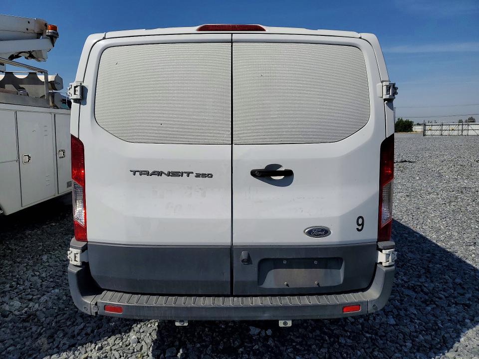 Продажа на аукционе авто 2018 Ford Transit, vin: 1FTYR1YM7JKA63320, номер лота: 53058516