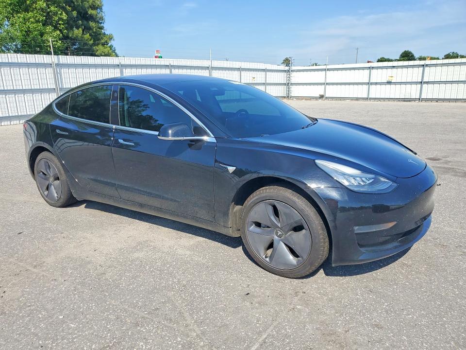 52172486 :رقم المزاد ، 5YJ3E1EA5KF305178 vin ، 2019 Tesla Model 3 مزاد بيع