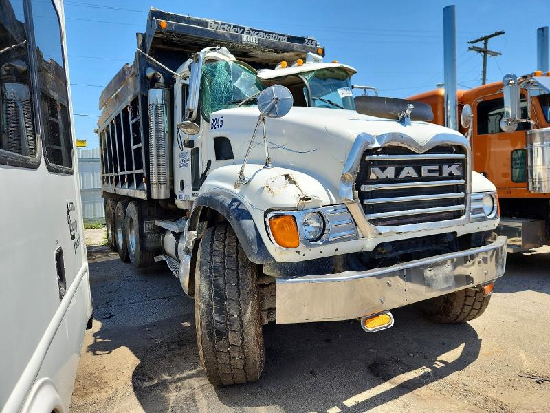 Продаж на аукціоні авто 2003 Mack 700 Ct, vin: 1M2AG11C33M003143, номер лоту: 54970836