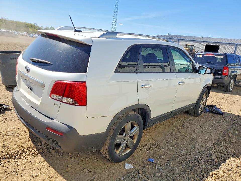 Продажа на аукционе авто 2013 Kia Sorento, vin: 5XYKU4A69DG351545, номер лота: 52940126
