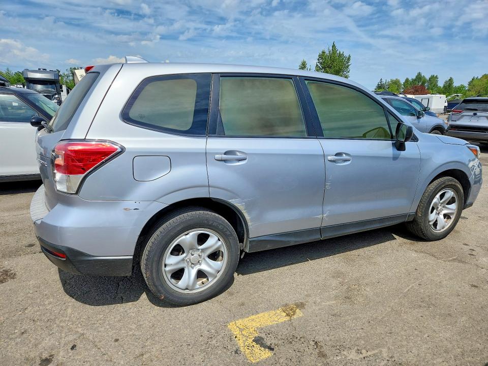 52370706 :رقم المزاد ، JF2SJAAC7JH453430 vin ، 2018 Subaru Forester مزاد بيع