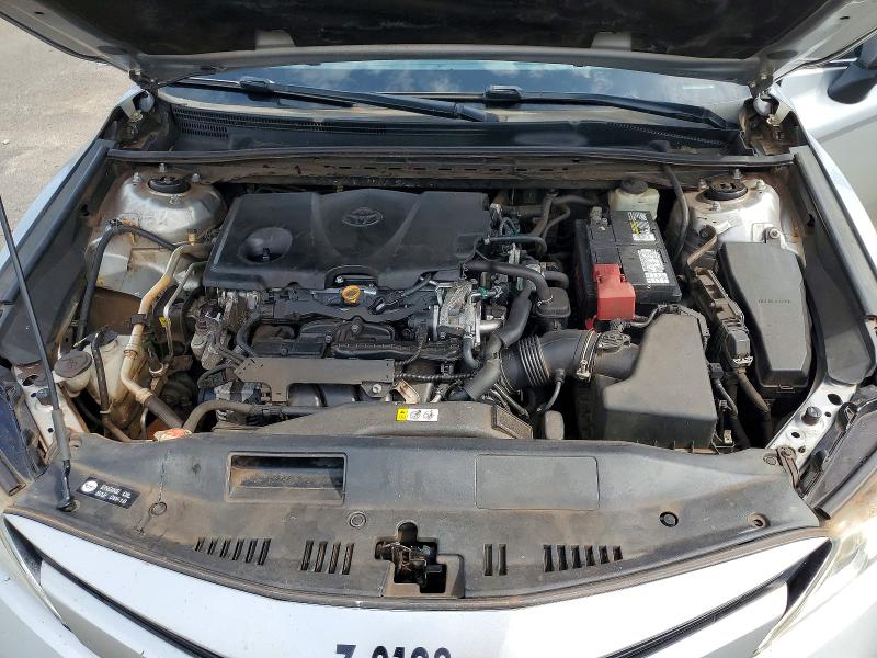 52378506 :رقم المزاد ، 4T1B11HKXJU553777 vin ، 2018 Toyota Camry مزاد بيع
