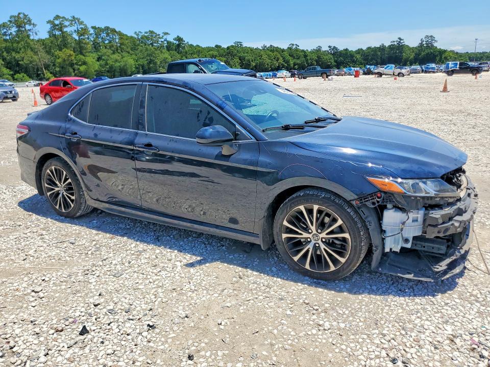 54878016 :رقم المزاد ، 4T1G11AK6LU909550 vin ، 2020 Toyota Camry مزاد بيع