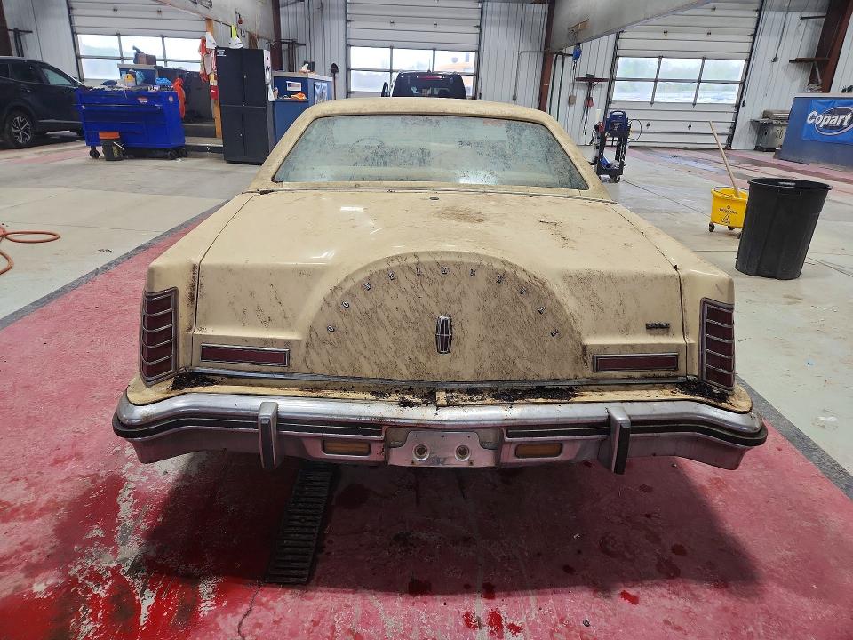 53457116 :رقم المزاد ، 7Y89A884092 vin ، 1977 Lincoln Continental مزاد بيع