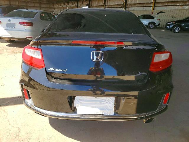 52169806 :رقم المزاد ، 1HGCT1B7XFA010950 vin ، 2015 Honda Accord مزاد بيع