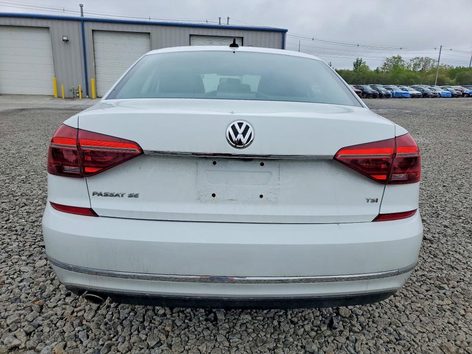 53880066 :رقم المزاد ، 1VWBT7A33HC024172 vin ، 2017 Volkswagen Passat مزاد بيع