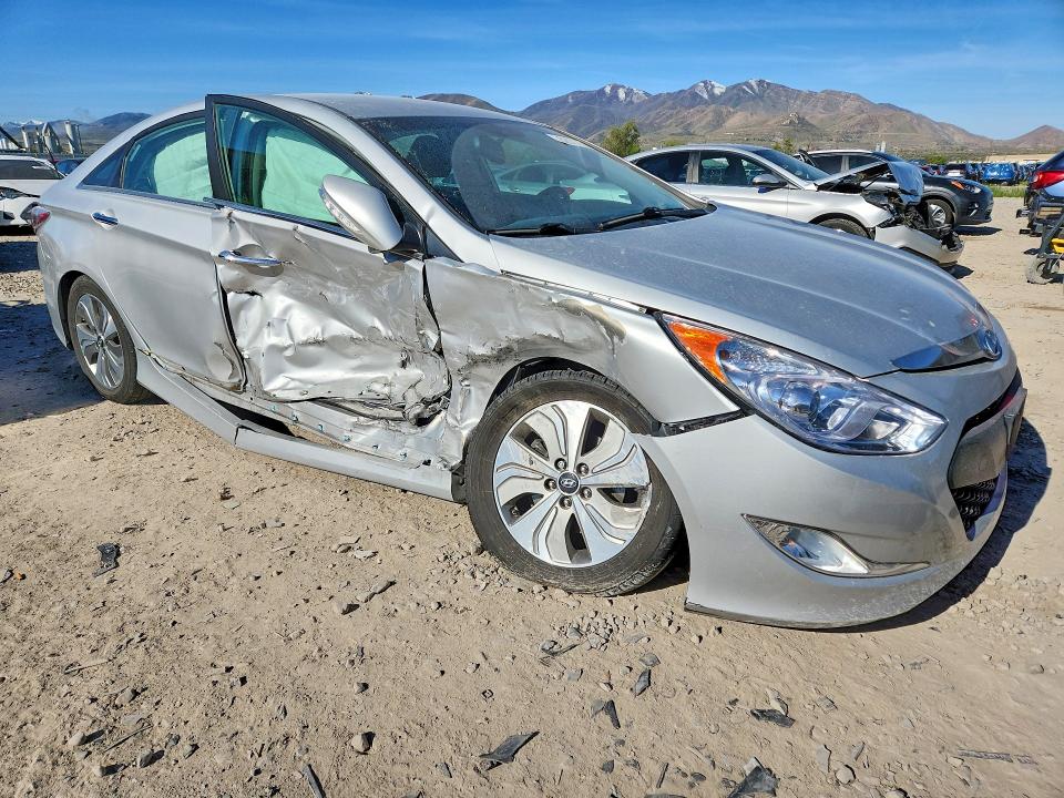 2013 Hyundai Sonata მანქანა იყიდება აუქციონზე, vin: KMHEC4A41DA098375, აუქციონის ნომერი: 53624736