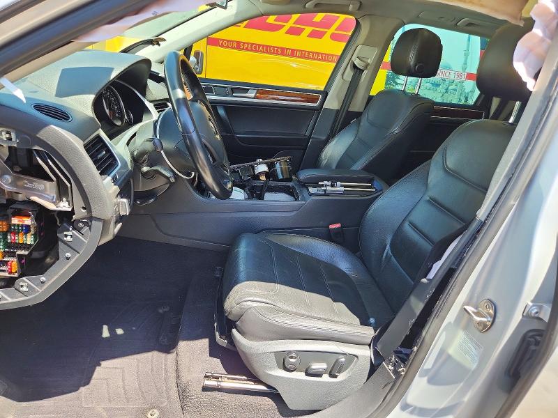 53438656 :رقم المزاد ، WVGEF9BPXCD007789 vin ، 2012 Volkswagen Touareg مزاد بيع