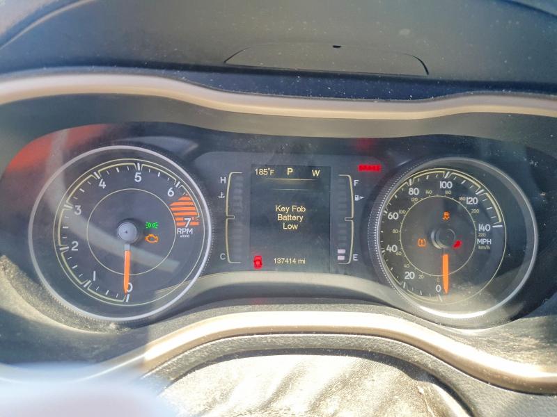 52050246 :رقم المزاد ، 1C4PJMCB8GW360978 vin ، 2016 Jeep Cherokee مزاد بيع