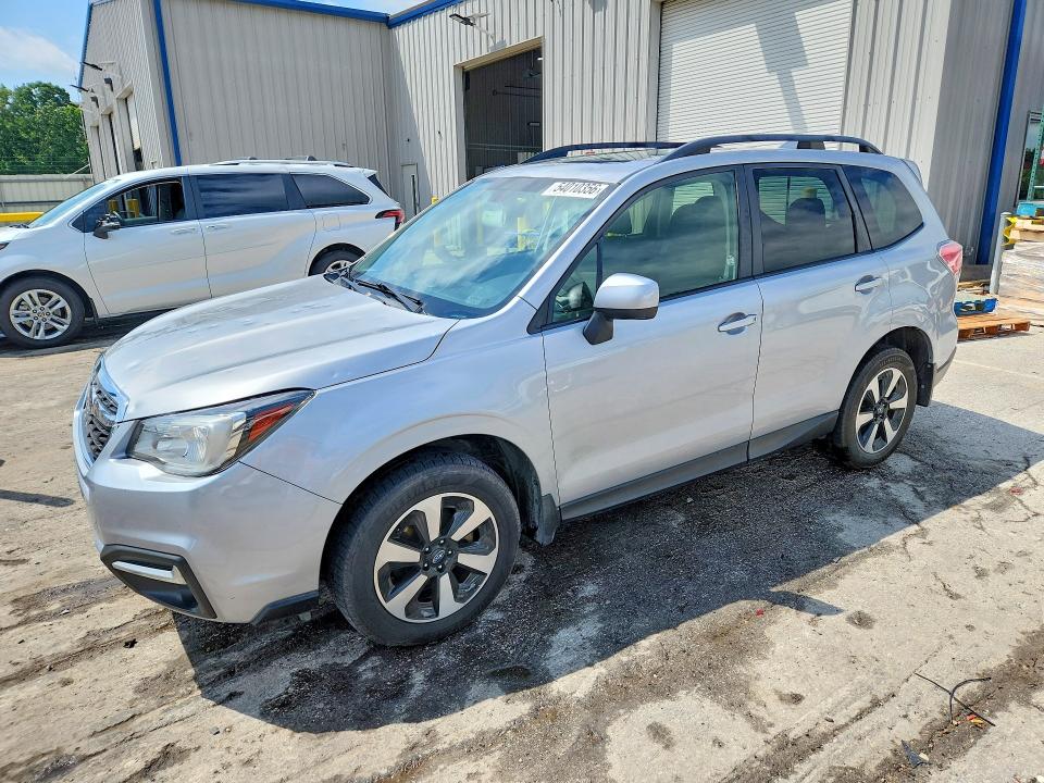 Продаж на аукціоні авто 2018 Subaru Forester, vin: JF2SJAGC1JH450708, номер лоту: 54010356