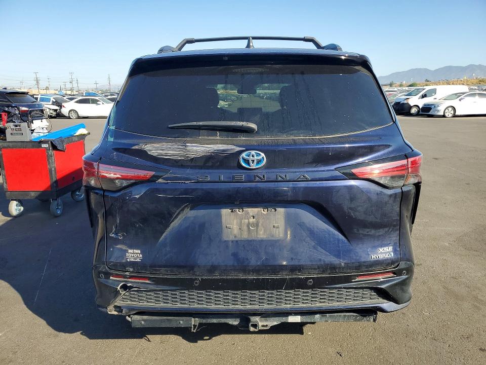 2022 Toyota Sienna მანქანა იყიდება აუქციონზე, vin: 5TDXRKEC0NS090659, აუქციონის ნომერი: 53262736