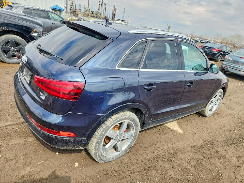 Продаж на аукціоні авто 2015 Audi Q3, vin: WA1EFEFS9FR005450, номер лоту: 51162386