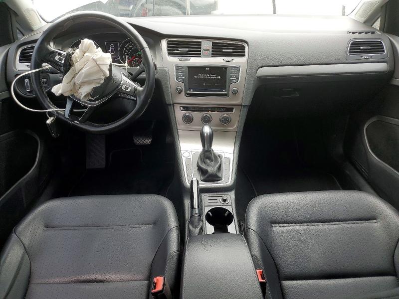 55118606 :رقم المزاد ، 3VW217AU2HM062103 vin ، 2017 Volkswagen Golf مزاد بيع