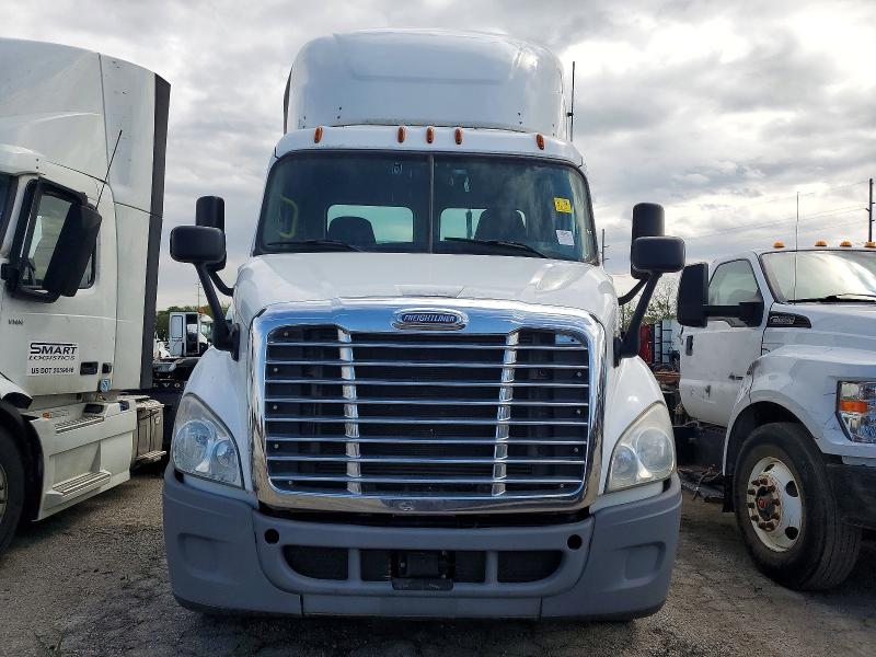Продажа на аукционе авто 2018 Freightliner Cascadia 113, vin: 1FUBGAD96JLJV5406, номер лота: 52139886