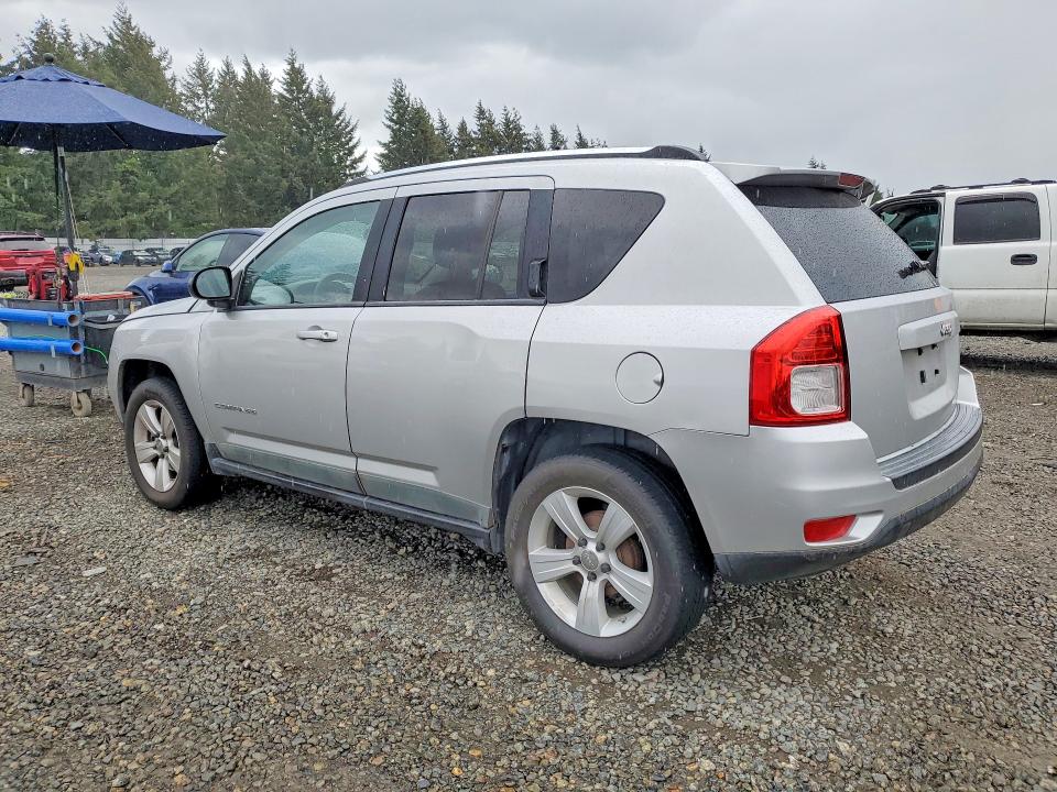 2011 Jeep Compass მანქანა იყიდება აუქციონზე, vin: 1J4NT1FA4BD215762, აუქციონის ნომერი: 53242036