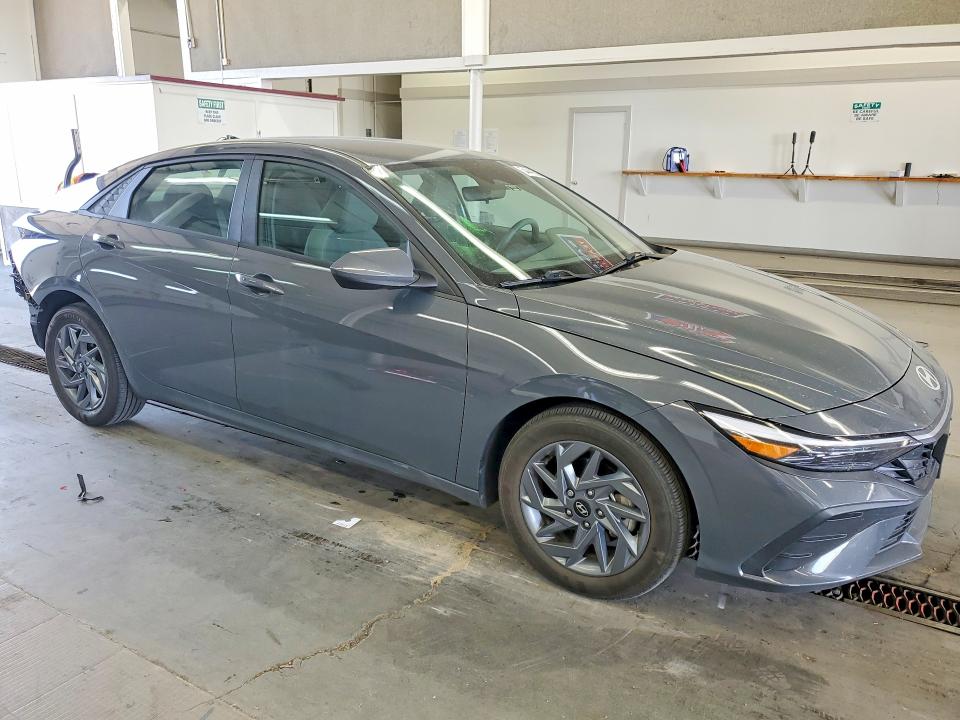 54441506 :رقم المزاد ، KMHLM4DG9RU762681 vin ، 2024 Hyundai Elantra مزاد بيع